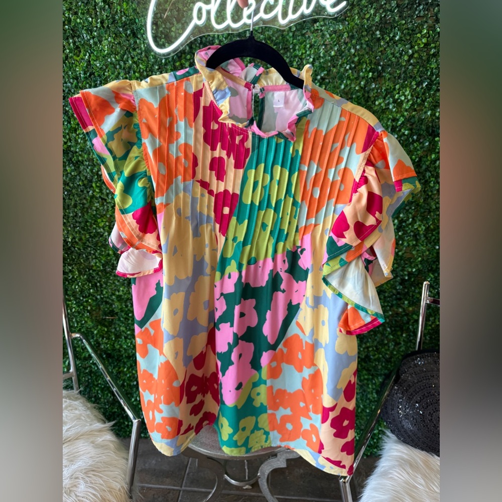 Floral ruffle sleeve top